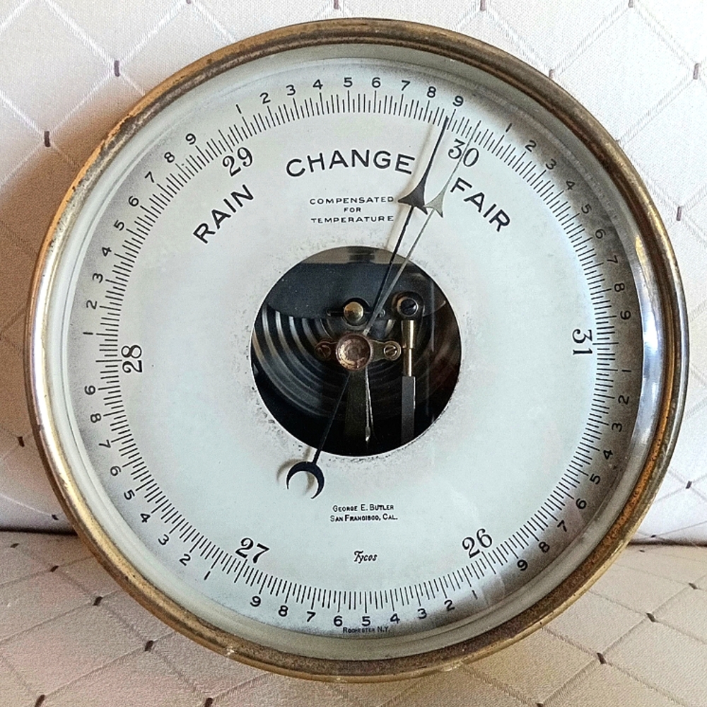 TAYLOR  NAVY TYPE BRASS SHIPS BAROMETER
